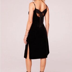 NWT Band of the Free Girl Crush Black Velvet Midi Dress